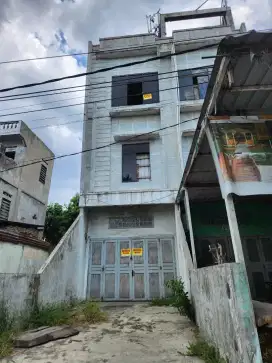 Ruko 3 Tingkat Pinang Baris dijual