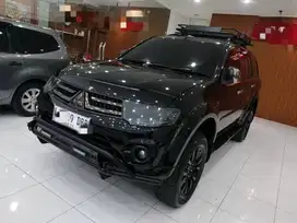 Mitsubishi Pajero exceed 2.5 Diesel Automatic/At 2013 Super istimewa