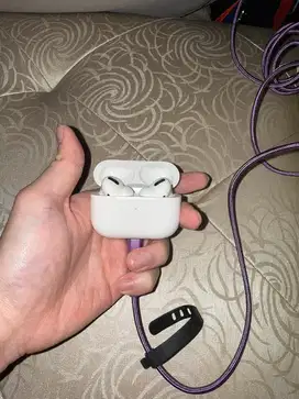 Airpods Pro Gen 1