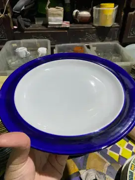 Piring keramik kondisi baru
