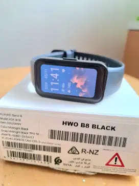 Jam tangan Huawei band 8
