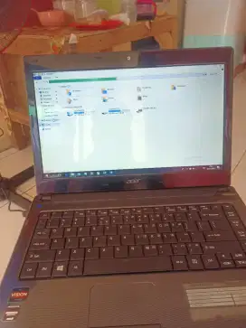 Laptop acer E 451 G Ram 4 HDD 500 gb
