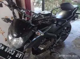dijual motor vixion 2015
