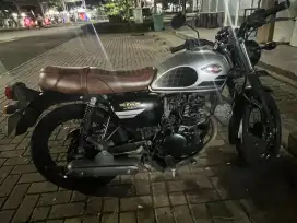 Kawasaki W 175. 2018