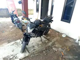 CB150R th 2017 warna hitam