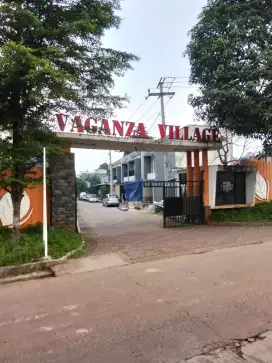 DI KONTRAKAN MURAH RUMAH CLUSTER DI TAMAN RAHAYU SETU BEKASI TIMUR