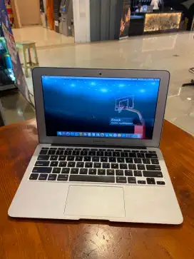 Macbook Air 11 inch middle 2011