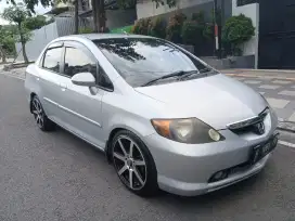 Sedan City 2005