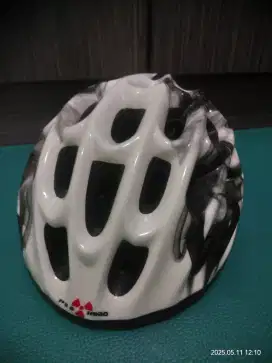 Helm sepeda Nukehead size M
