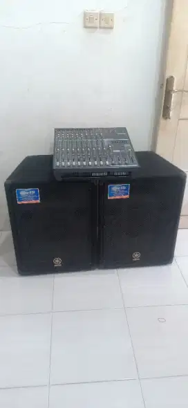 1 set power mixer yamaha emx5014c dan speaker pasif yamaha br15