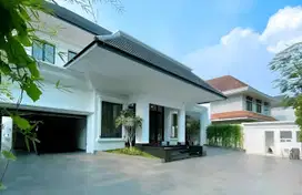FOR SALE RUMAH MEWAH DI MENTENG JAKARTA PUSAT
