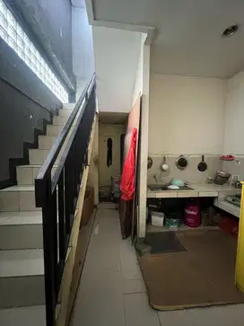 DIJUAL KOSTAN AKTIF 20 KAMAR DI CIDENG JAKARTA PUSAT