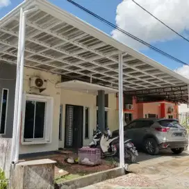 Kanopi baja ringan
