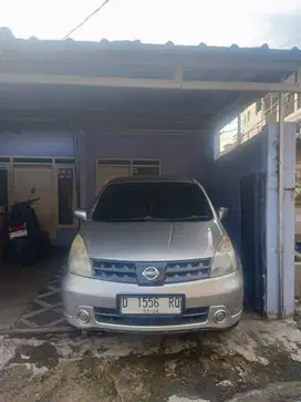 Grand Livina XV matic 2010
