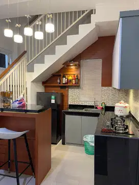 VILLA KOTA BATU PLUS KOLAM RENANG & ROOFTOP ATAS BNS