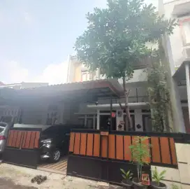 Rumah 2 lantai Jagakarsa