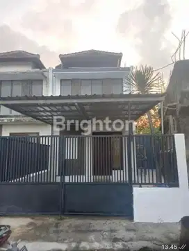 Rumah furniture 2 lantai di mumbul