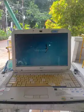 Laptop Acer 14 inchi minus batere