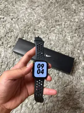 Apple watch SE gen 1 44mm iBox