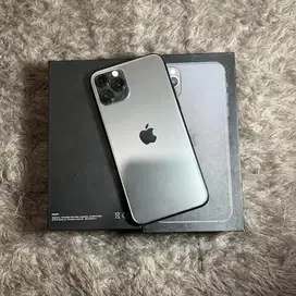 iPhone 11 64GB grey