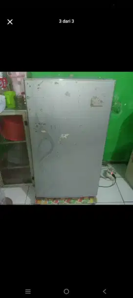DI JUAL KULKAS SECOND