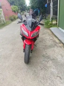 Dijual Kawasaki ninja 250 R tahun 2017. Motor mulus dan terawat.