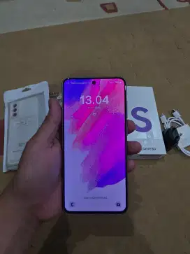 SAMSUNG S21 FE 5G 8/256 LAVENDER LIKE NEW