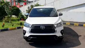 Toyota Kijang Innova Venturer 2.4 Diesel AT Putih 2021 km.57rb