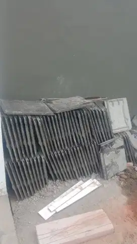 Genteng Beton Merk Monier