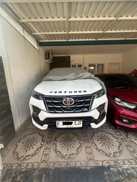 Jual Fortuner 2.8 VRZ 4x2 AT