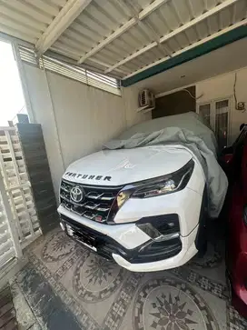 Jual Fortuner 2.8 VRZ 4x2 AT