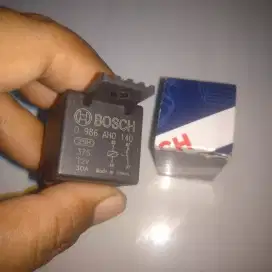 RELAY BOSCH 12V 4PIN LIKENEW PRELOVED