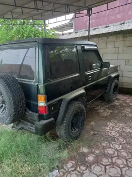Jual Taft 4x4 tahun 1992 surat lengkap pajak hidup W Gresik