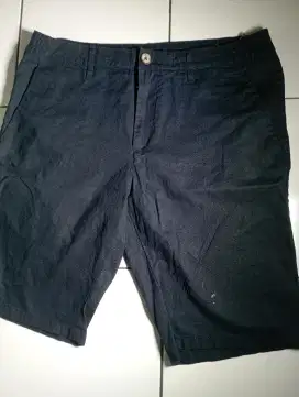 tom tailor size 34, LP: 45cm,kondisi baru,jual 100k