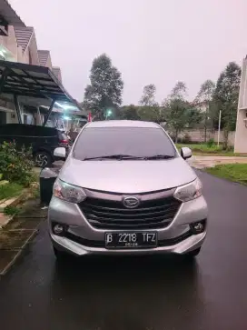 Daihatsu xenia 2016
