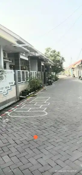 Tanah di perumahaan di bawah harga pasaran