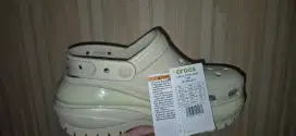 CROCS Classic Mega Crush