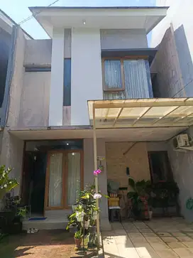 Rumah secondary dalam cluster di Jagakarsa Jaksel