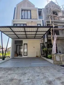 Rumah Baru  Di Pejaten Town House Exclusive Selangkah Ke Kemang