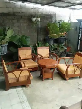 Kursi Rotan lawasan