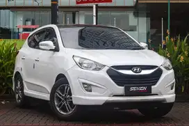 Hyundai Tucson XG 2.0 AT 2013 Putih Panoramic Sunroof BERKUALITAS