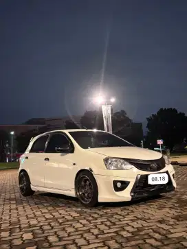 Jual Toyota etios valco 2014 type