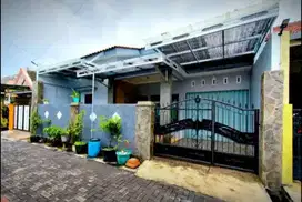RUMAH DI JL PLAMONGAN ASRI BARAT, PLAMONGAN HIJAU PEDURUNGAN SEMARANG