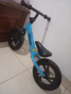 Push bike anak biru mulus