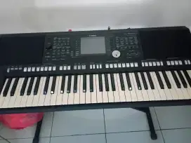 Keyboard YAMAHA SERI PSR S950