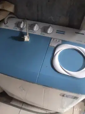 Mesin cuci Toshiba