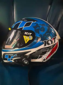 HELM KYT VENDETTA + INTERCOM ZACRO Y80