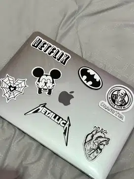 MacBook M1 8GB/256GB Mulus Like New – Dijual Cepat!