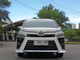 [KM 20rb] Toyota Voxy 2.0 2018 Full Ori Tng 1 dari Baru Istimewa.!!
