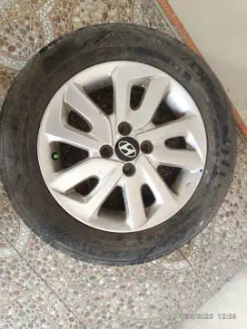 Velg dan Ban Mobilio Original
